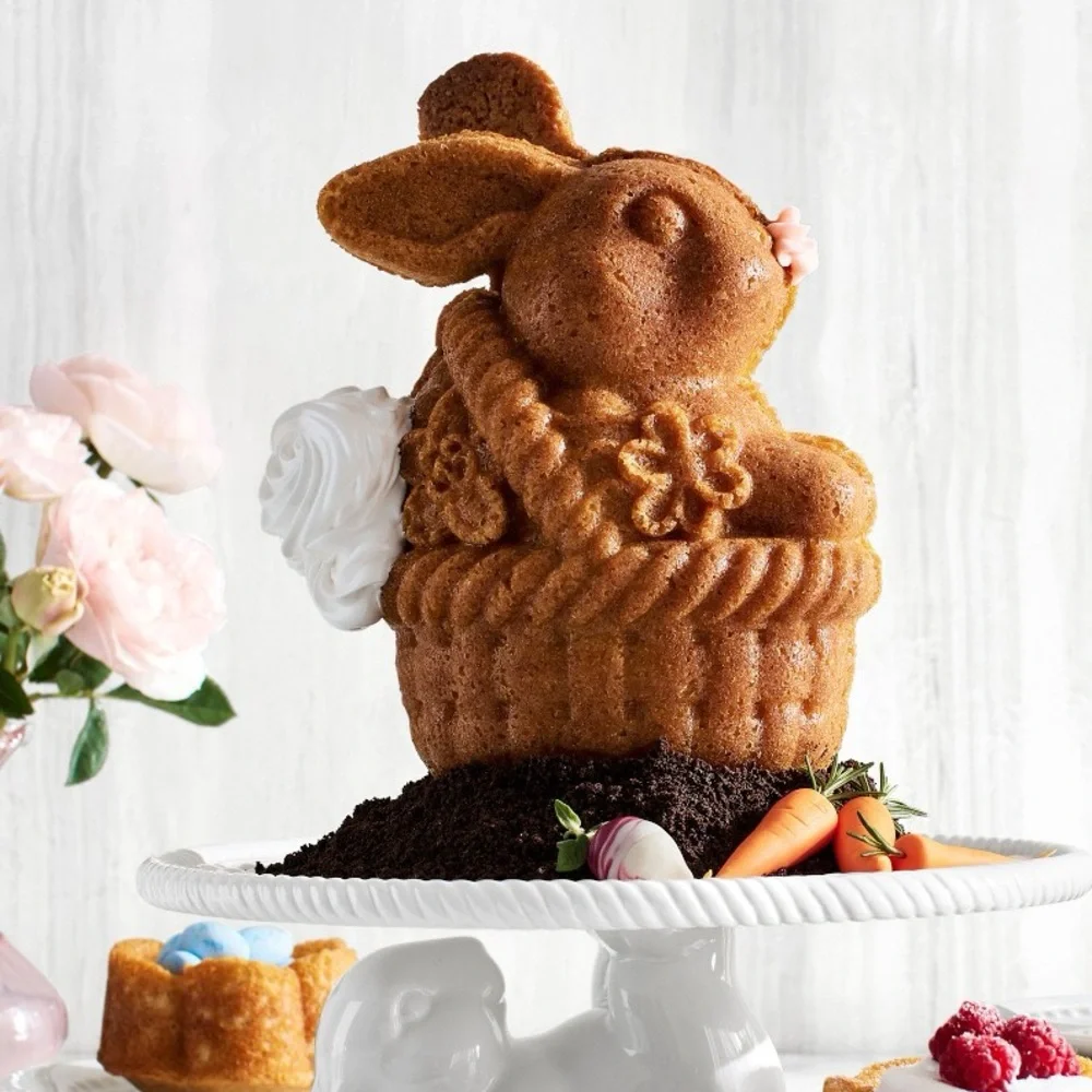 Williams Sonoma Nordic Ware Nonstick Cast Aluminum Easter Bunny Pan